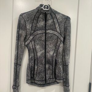Lululemon Black and White Zip-Up Jacket